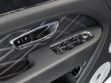 BENTLEY Bentayga EWB Mulliner