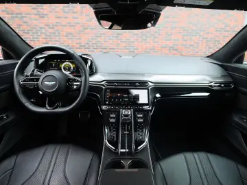 ASTON MARTIN V8 Vantage 4.0 V8