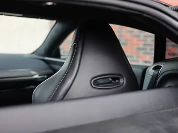 ASTON MARTIN V8 Vantage 4.0 V8