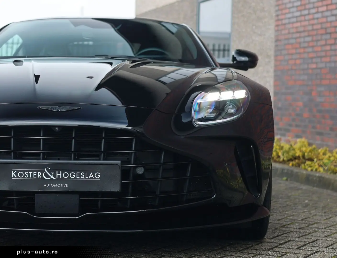 ASTON MARTIN V8 Vantage 4.0 V8
