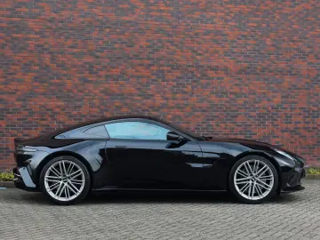 ASTON MARTIN V8 Vantage 4.0 V8