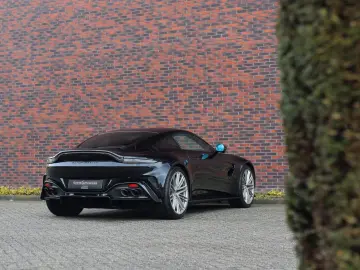 ASTON MARTIN V8 Vantage 4.0 V8