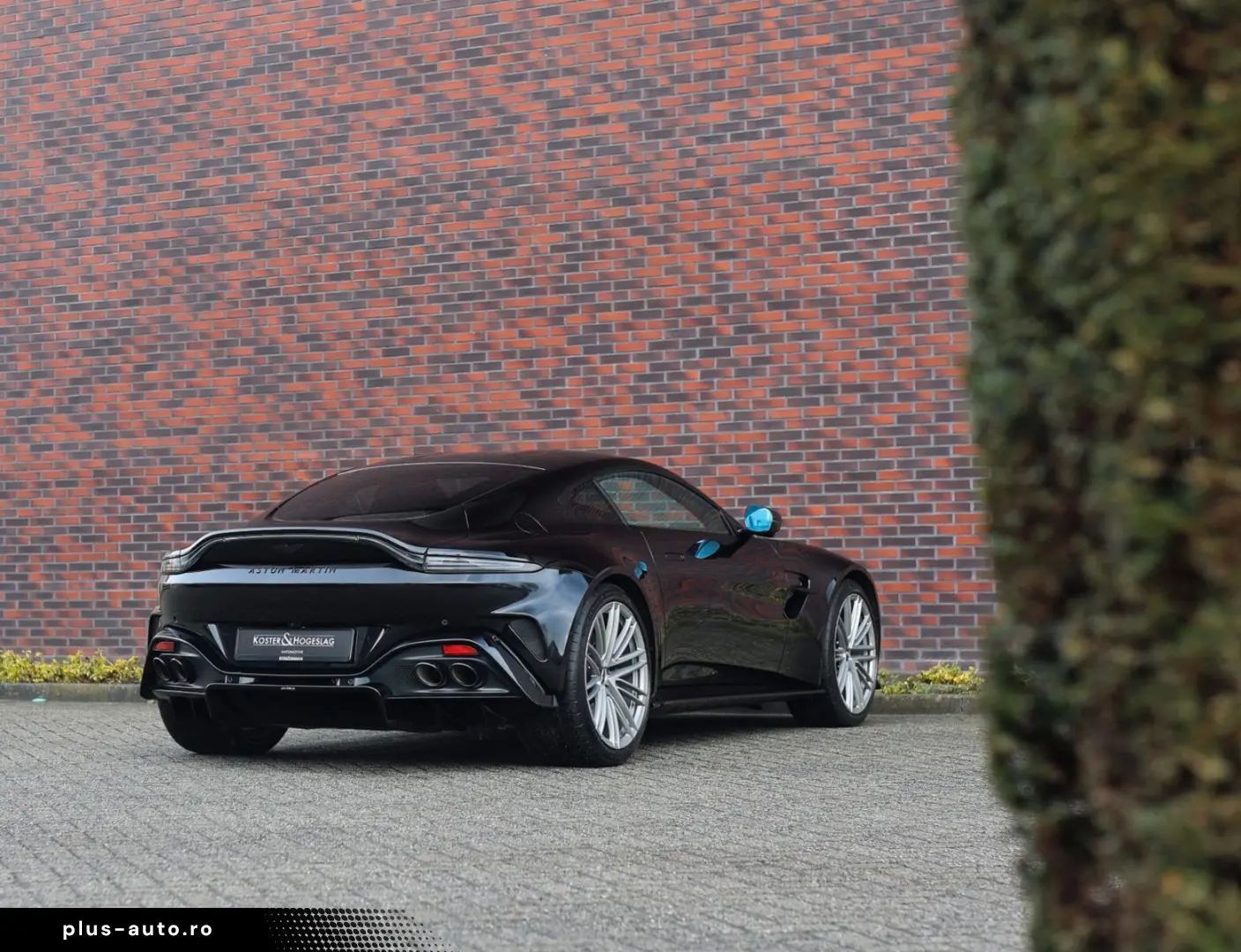 ASTON MARTIN V8 Vantage 4.0 V8