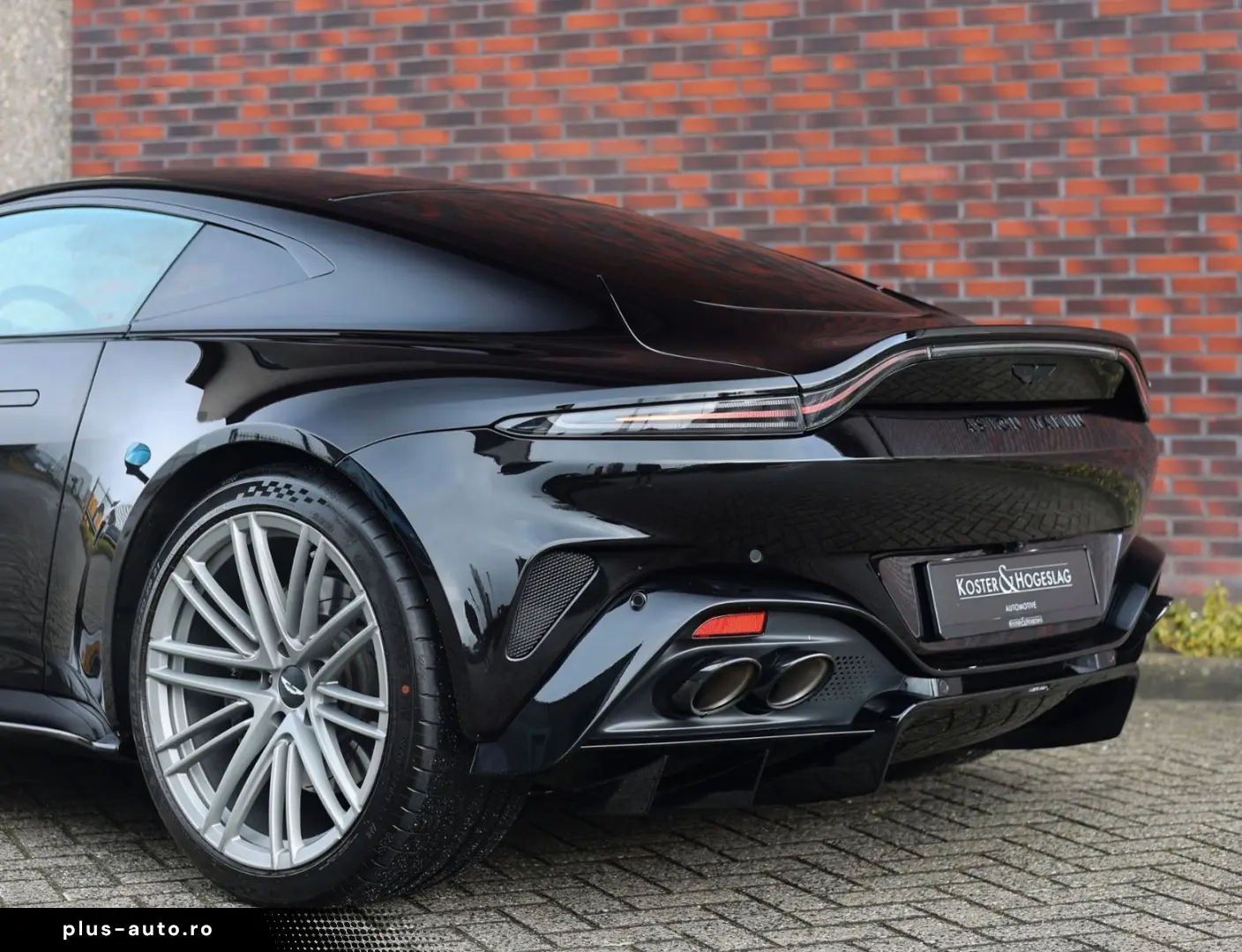 ASTON MARTIN V8 Vantage 4.0 V8