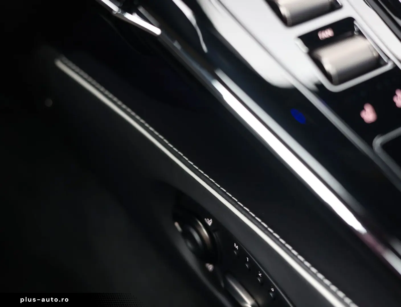 ASTON MARTIN V8 Vantage 4.0 V8