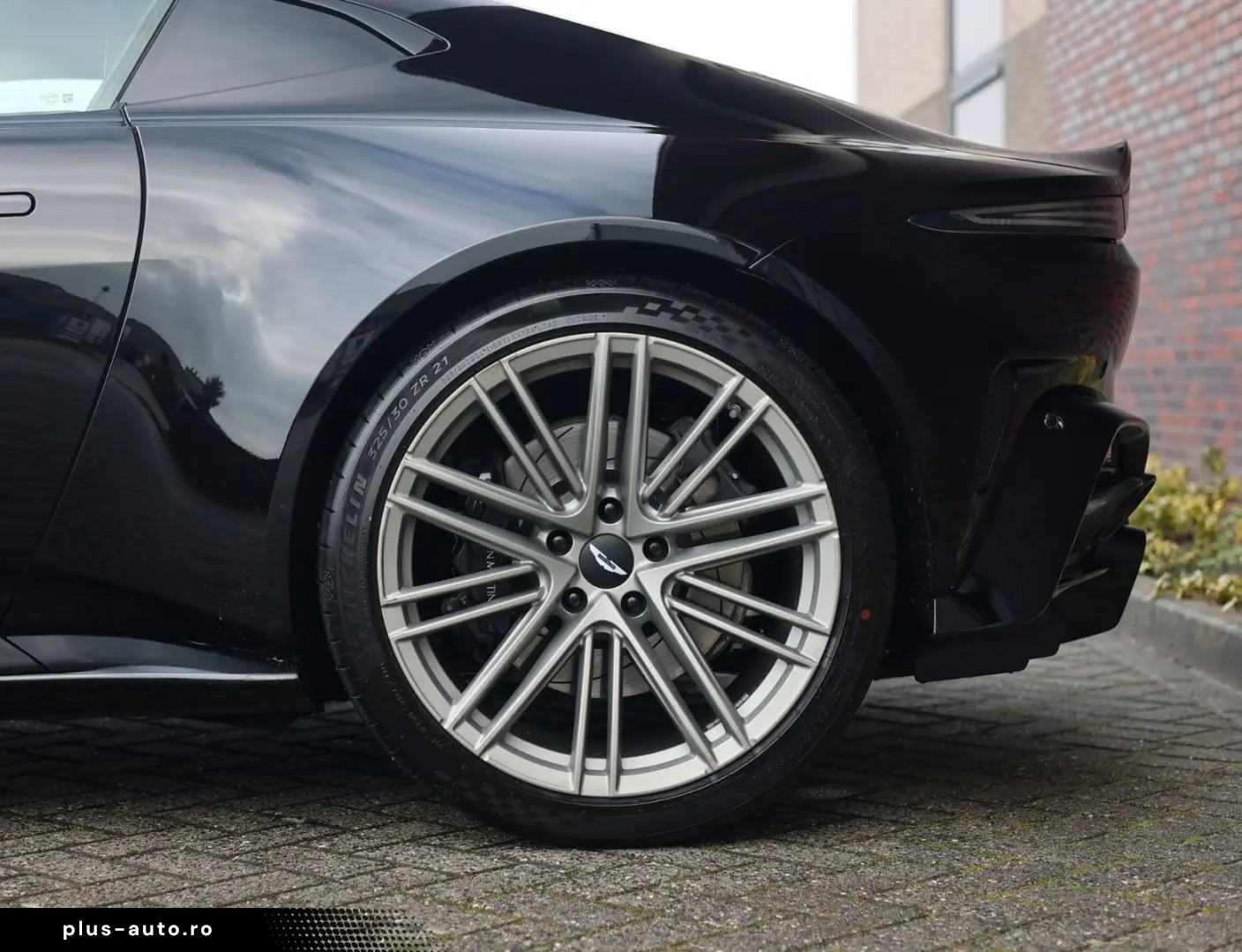 ASTON MARTIN V8 Vantage 4.0 V8