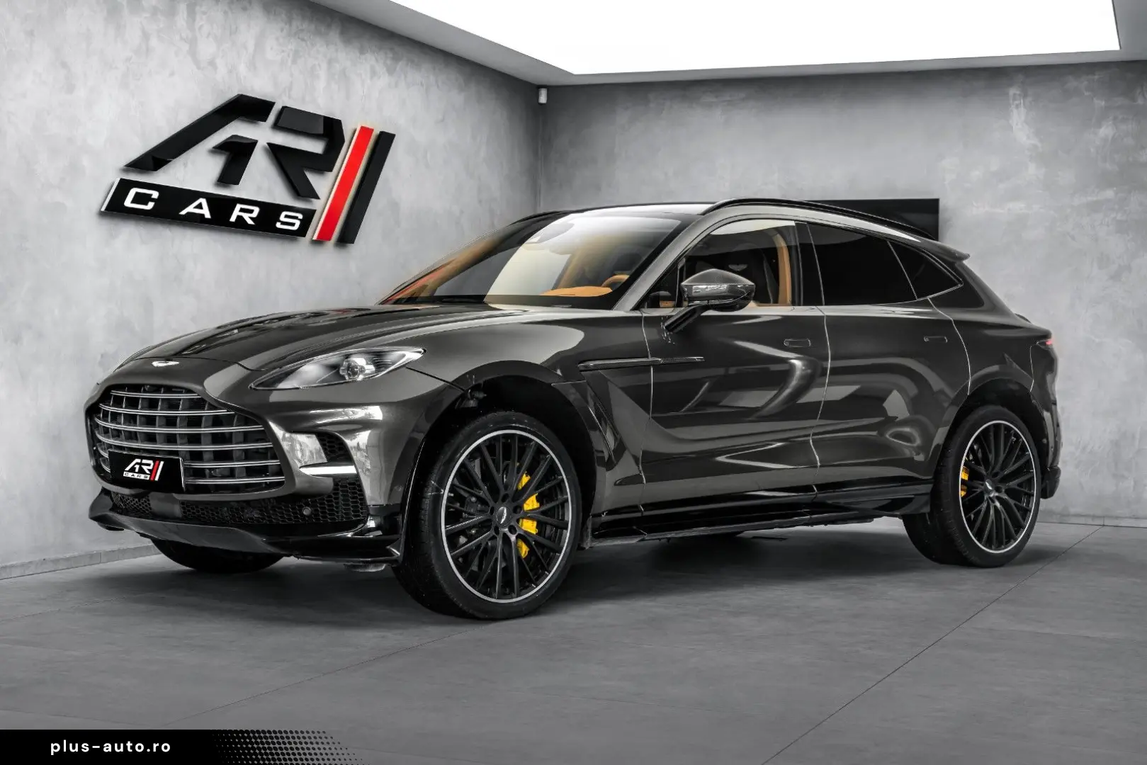 ASTON MARTIN DBX 707 4.0 V8 Massage Carbon Keramik