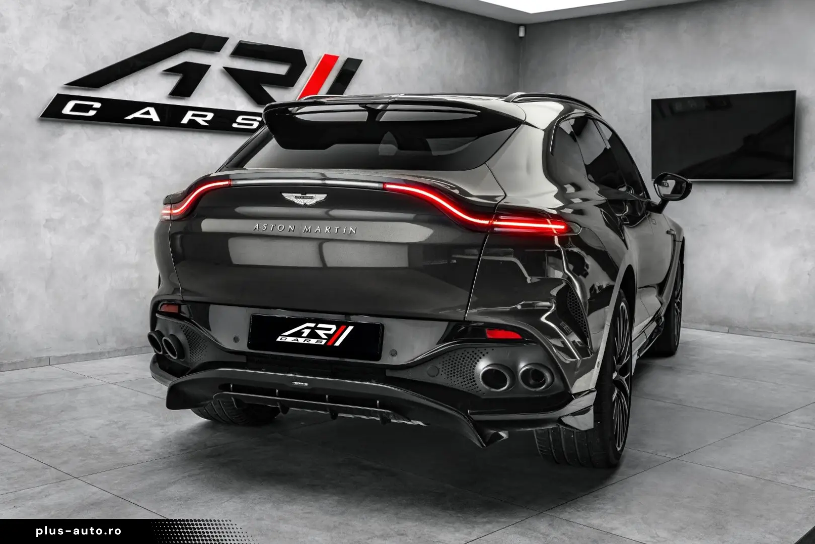 ASTON MARTIN DBX 707 4.0 V8 Massage Carbon Keramik