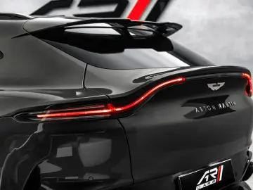 ASTON MARTIN DBX 707 4.0 V8 Massage Carbon Keramik