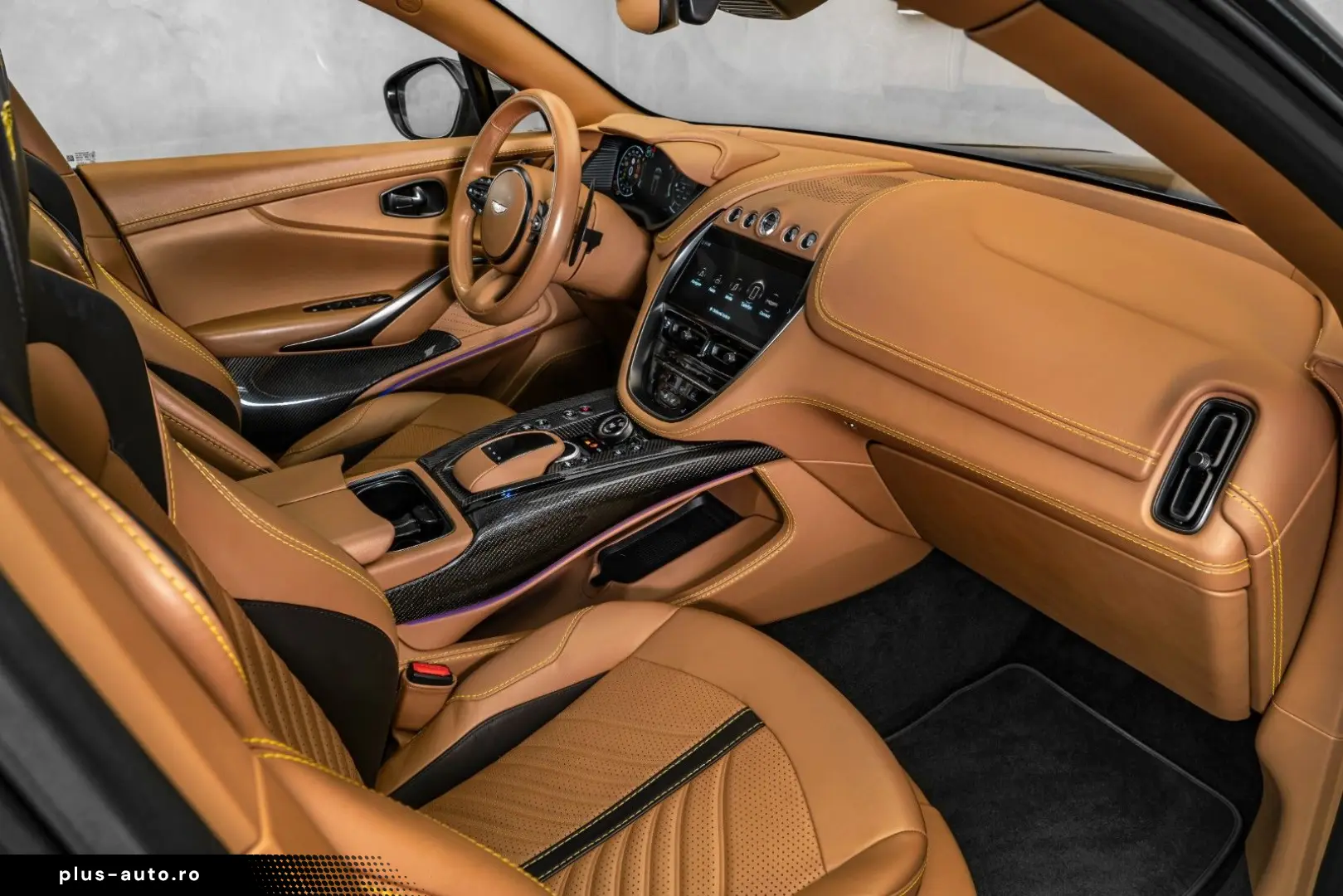 ASTON MARTIN DBX 707 4.0 V8 Massage Carbon Keramik