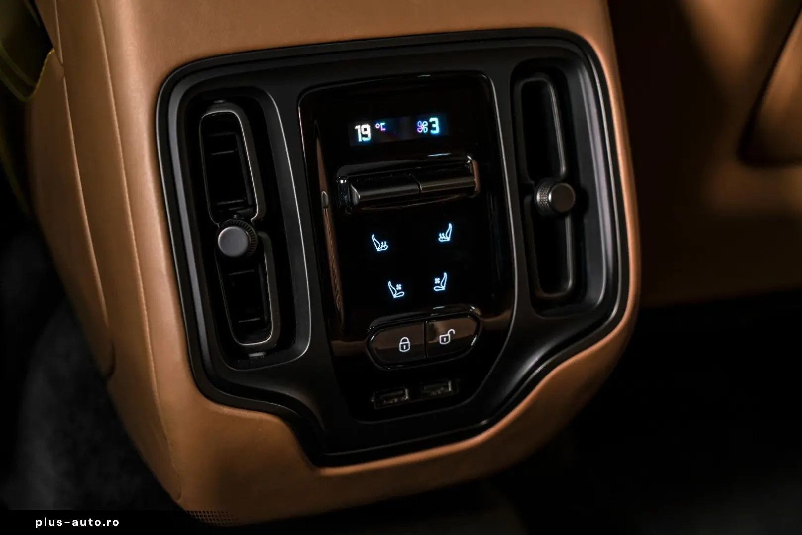 ASTON MARTIN DBX 707 4.0 V8 Massage Carbon Keramik