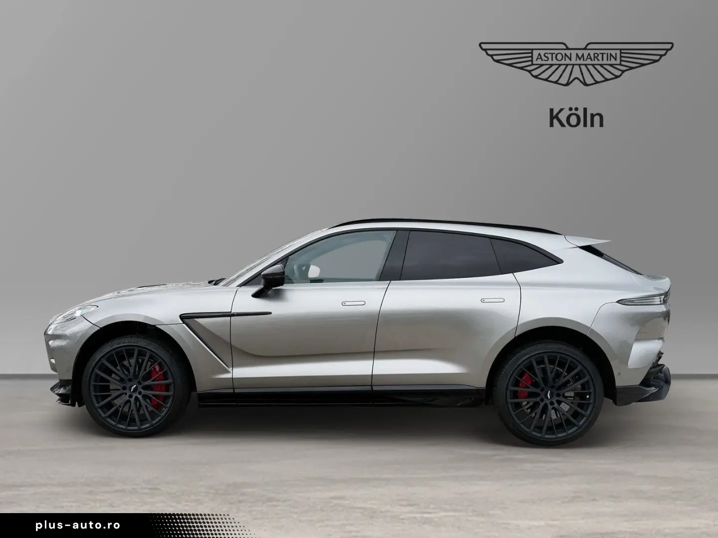 ASTON MARTIN DBX 707 Aluminite Silver   Onyx Black