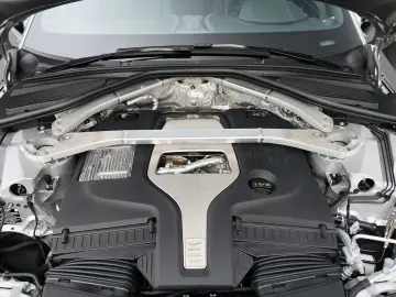 ASTON MARTIN DBX 707 Aluminite Silver   Onyx Black