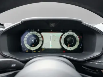 ASTON MARTIN DBX 707 Aluminite Silver   Onyx Black