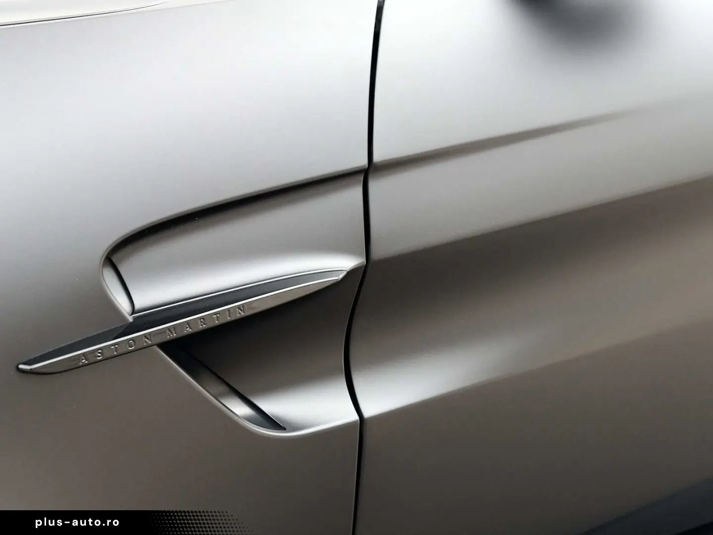 ASTON MARTIN Vantage V8 Coupe Satin Onyx Black   Onyx Black