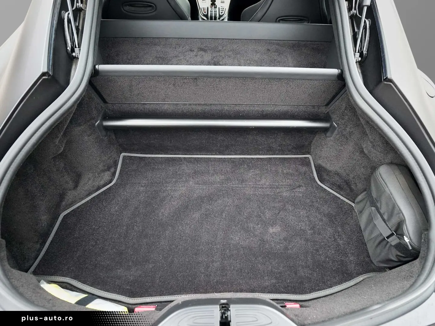 ASTON MARTIN Vantage V8 Coupe Satin Onyx Black   Onyx Black