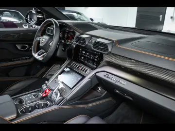 LAMBORGHINI Urus S 666 CH AKRAPOVIC CARBON AHK B&O 3D 23