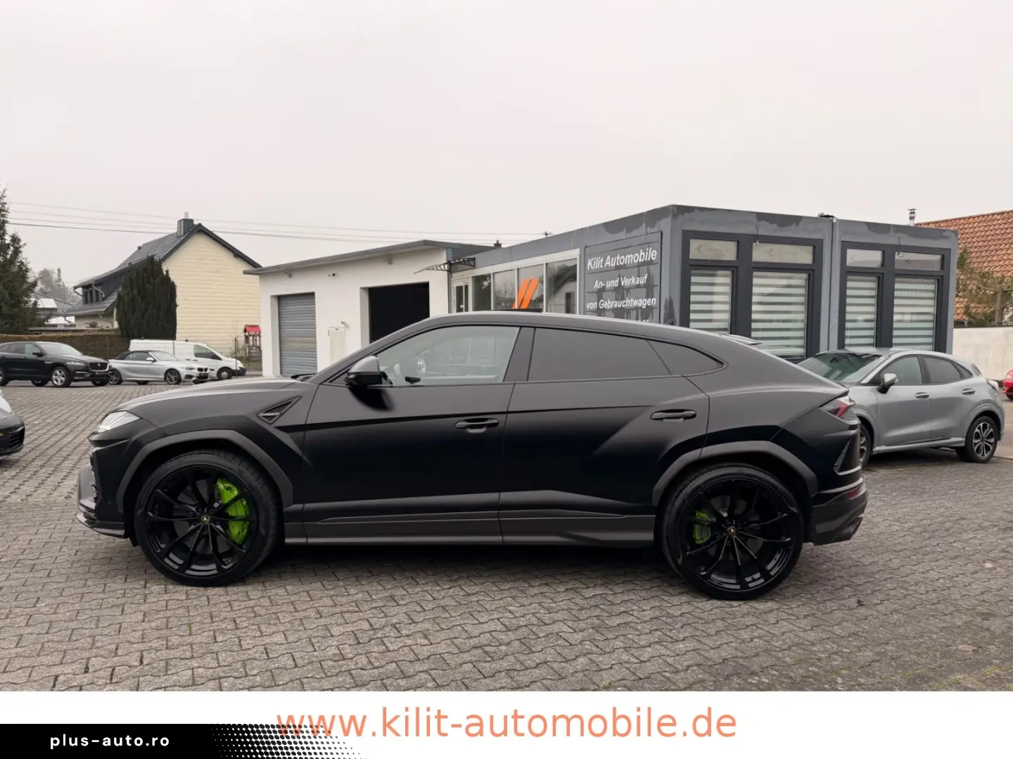 LAMBORGHINI Urus Graphite Capsule  B&O CARBON PANO 23Z HUD