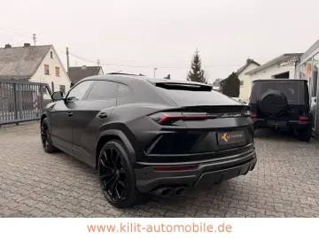 LAMBORGHINI Urus Graphite Capsule  B&O CARBON PANO 23Z HUD