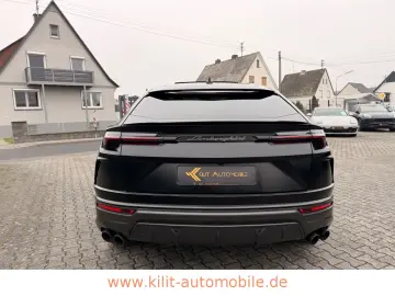 LAMBORGHINI Urus Graphite Capsule  B&O CARBON PANO 23Z HUD