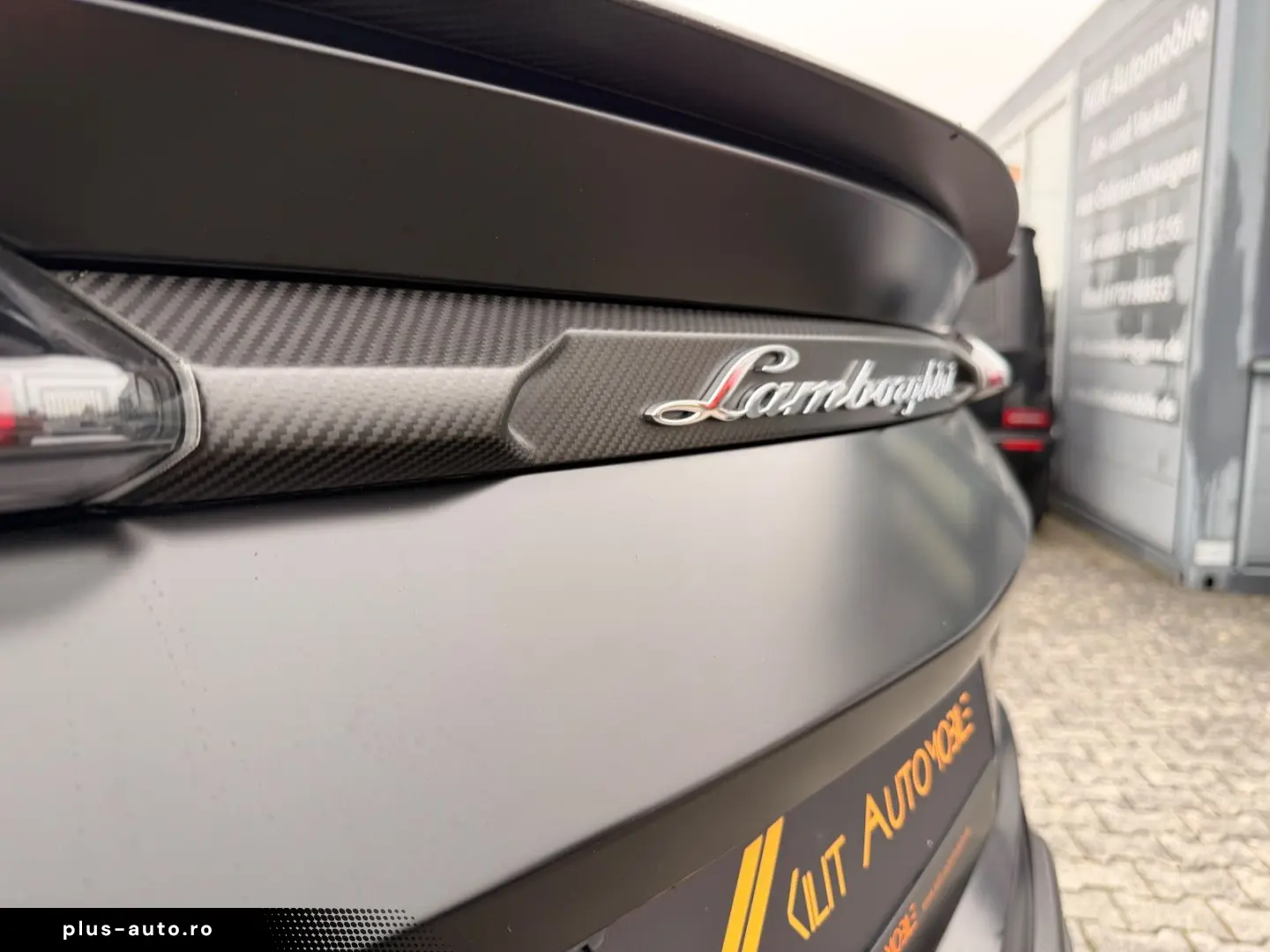 LAMBORGHINI Urus Graphite Capsule  B&O CARBON PANO 23Z HUD