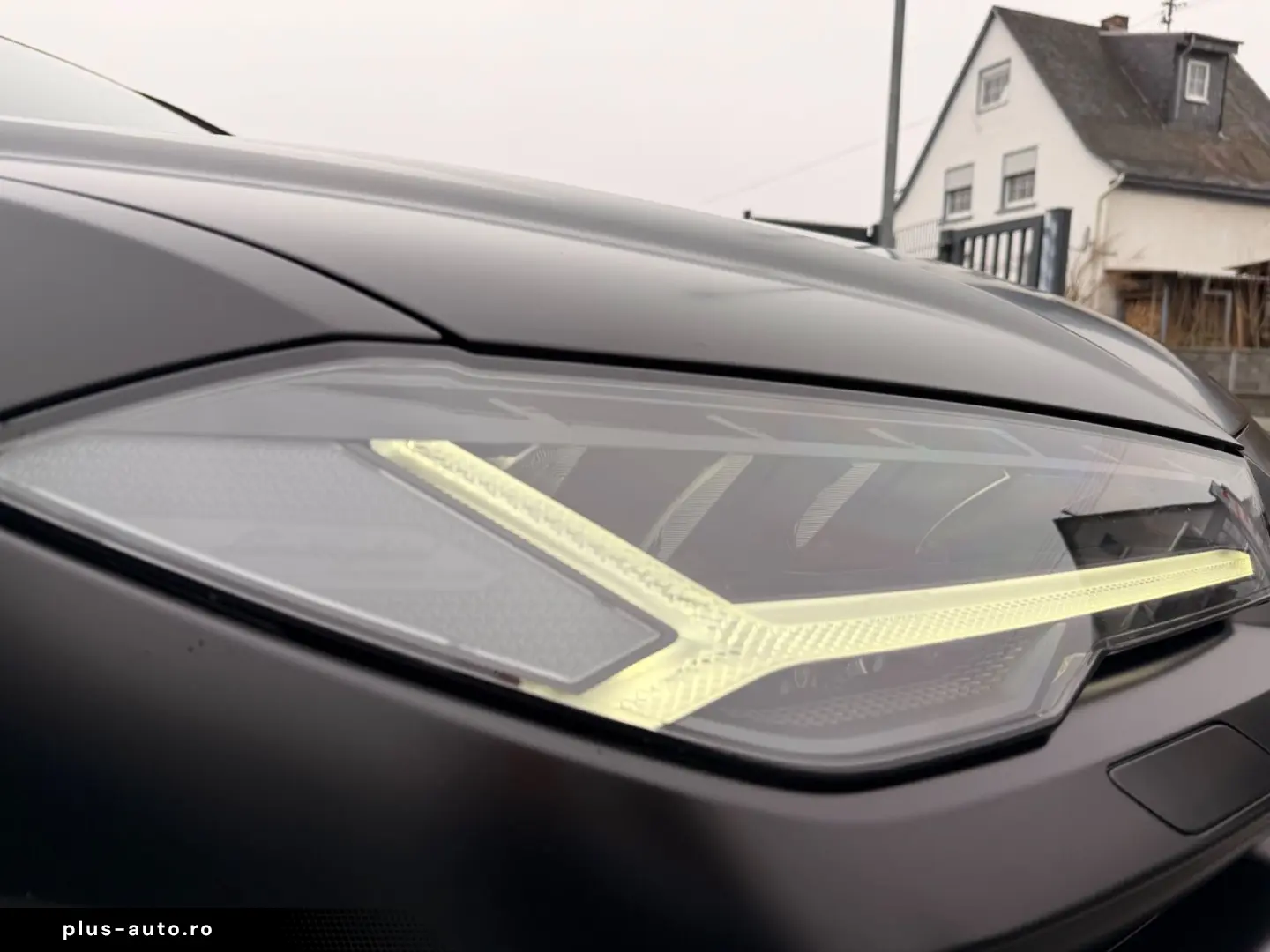 LAMBORGHINI Urus Graphite Capsule  B&O CARBON PANO 23Z HUD