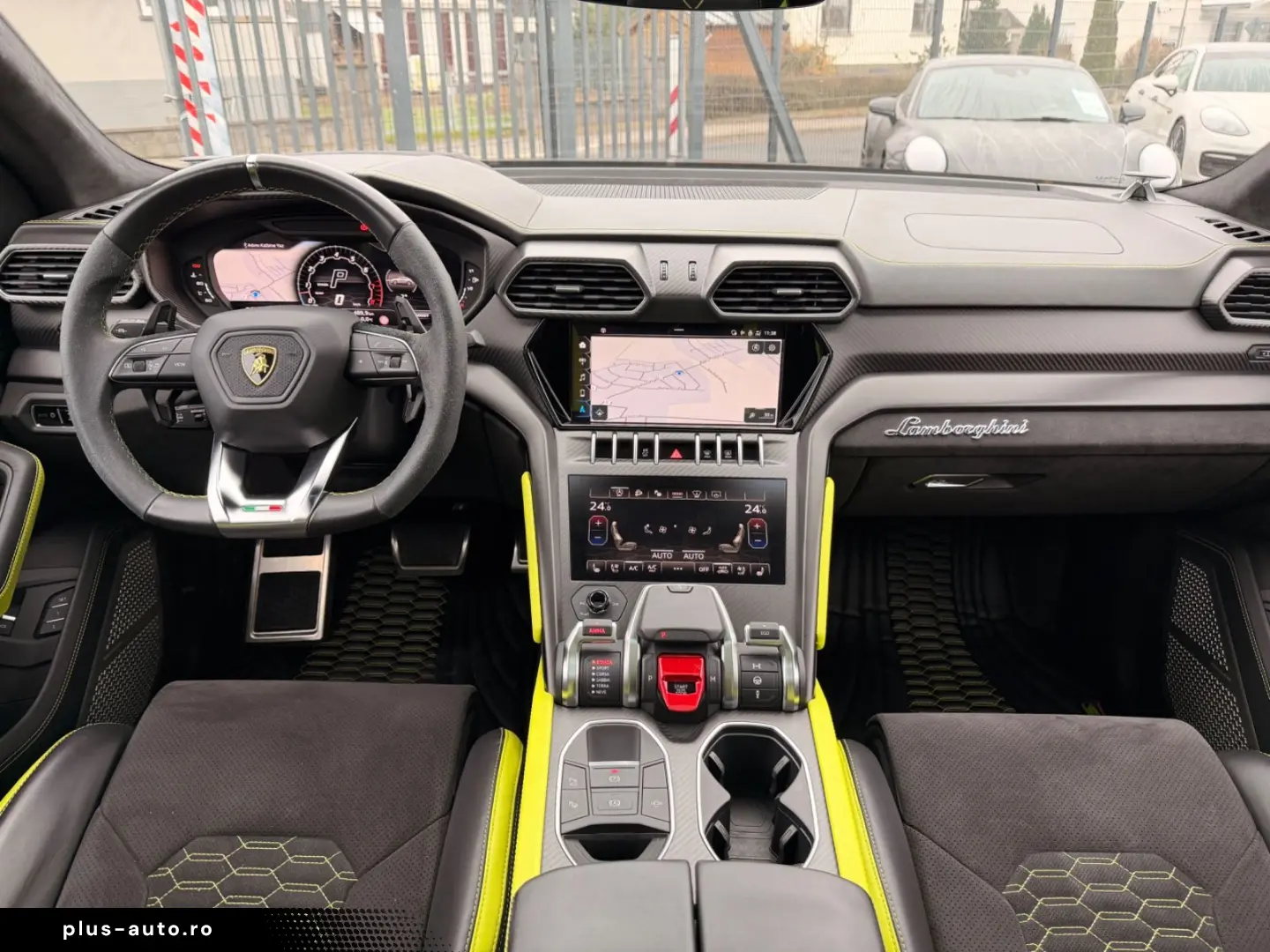 LAMBORGHINI Urus Graphite Capsule  B&O CARBON PANO 23Z HUD