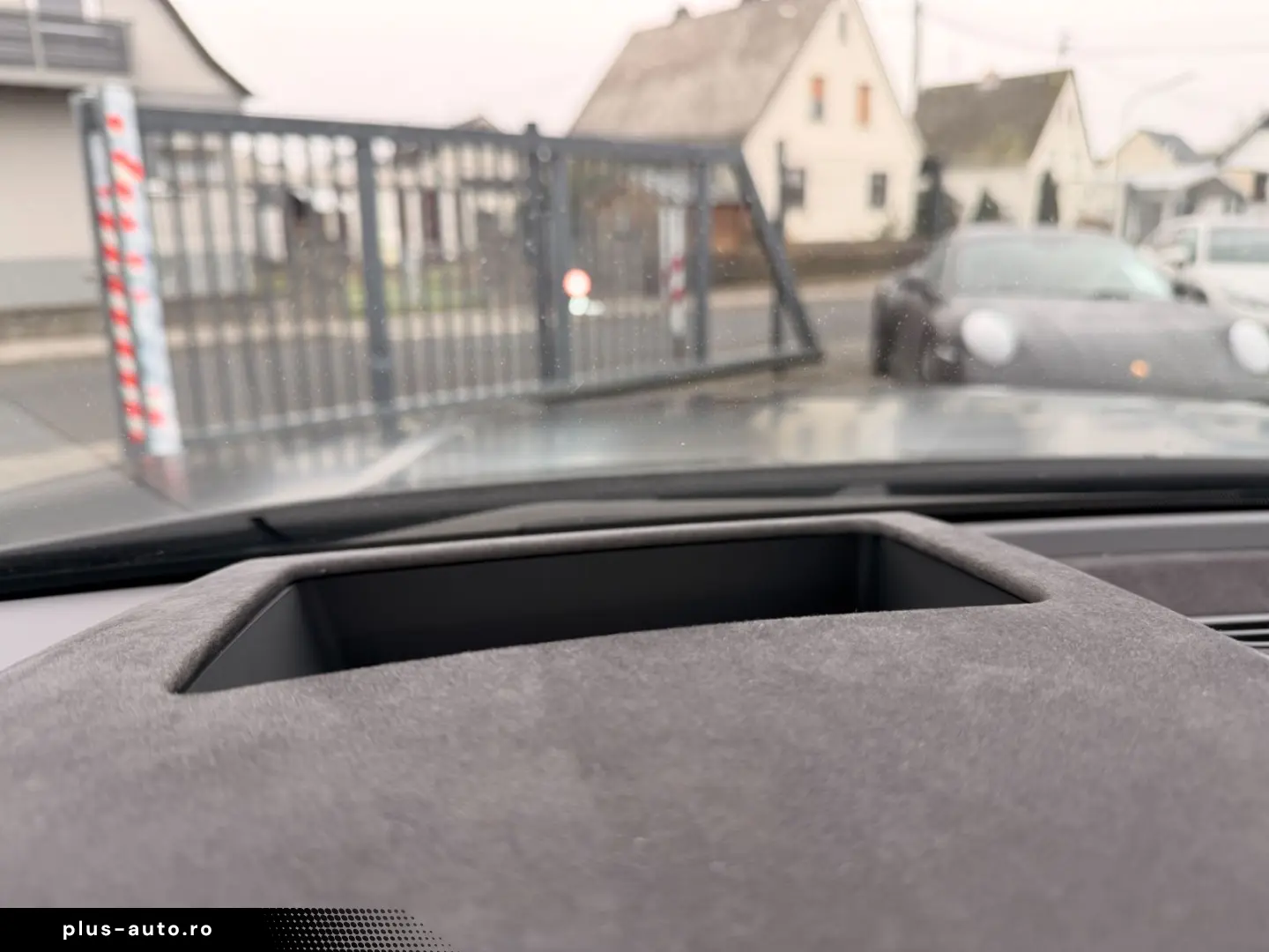 LAMBORGHINI Urus Graphite Capsule  B&O CARBON PANO 23Z HUD