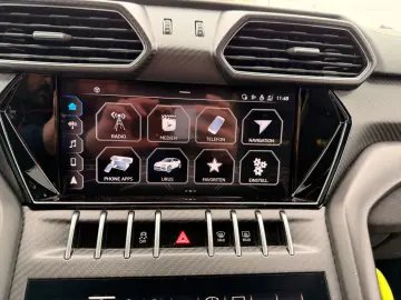 LAMBORGHINI Urus Graphite Capsule  B&O CARBON PANO 23Z HUD