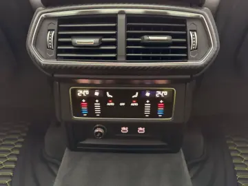 LAMBORGHINI Urus Graphite Capsule  B&O CARBON PANO 23Z HUD