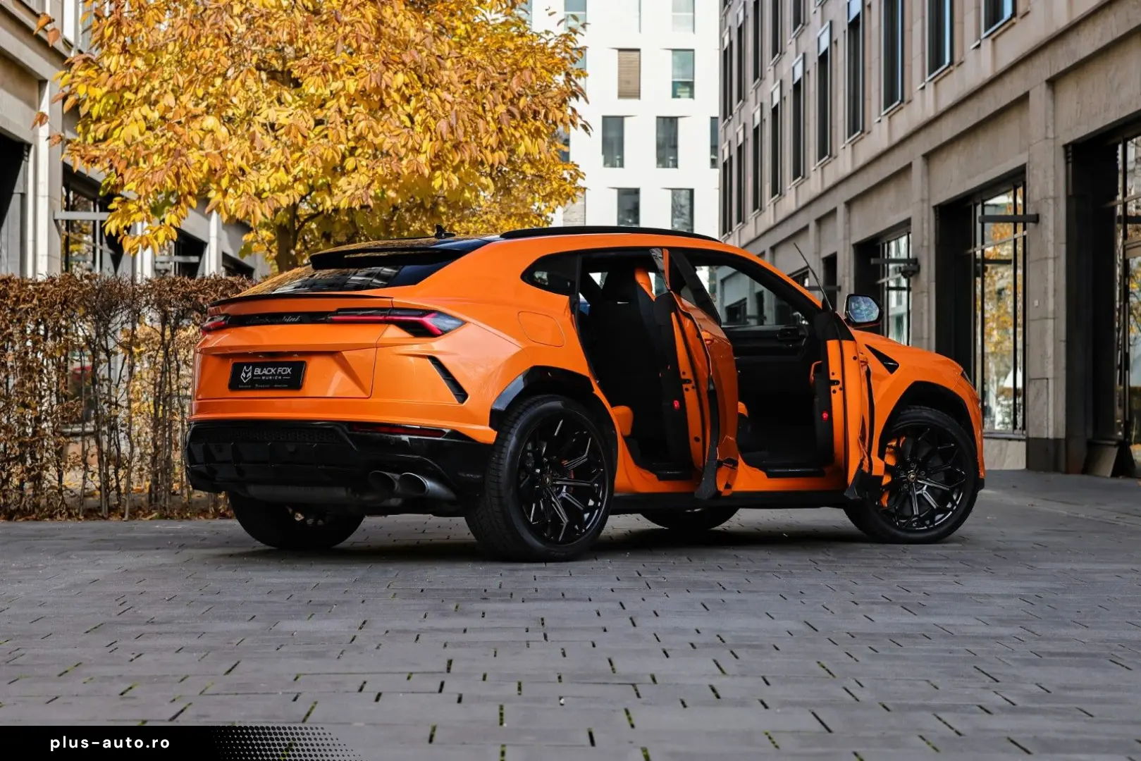 LAMBORGHINI Urus   Capsule   Head-Up   3D B&O   Q-Citura
