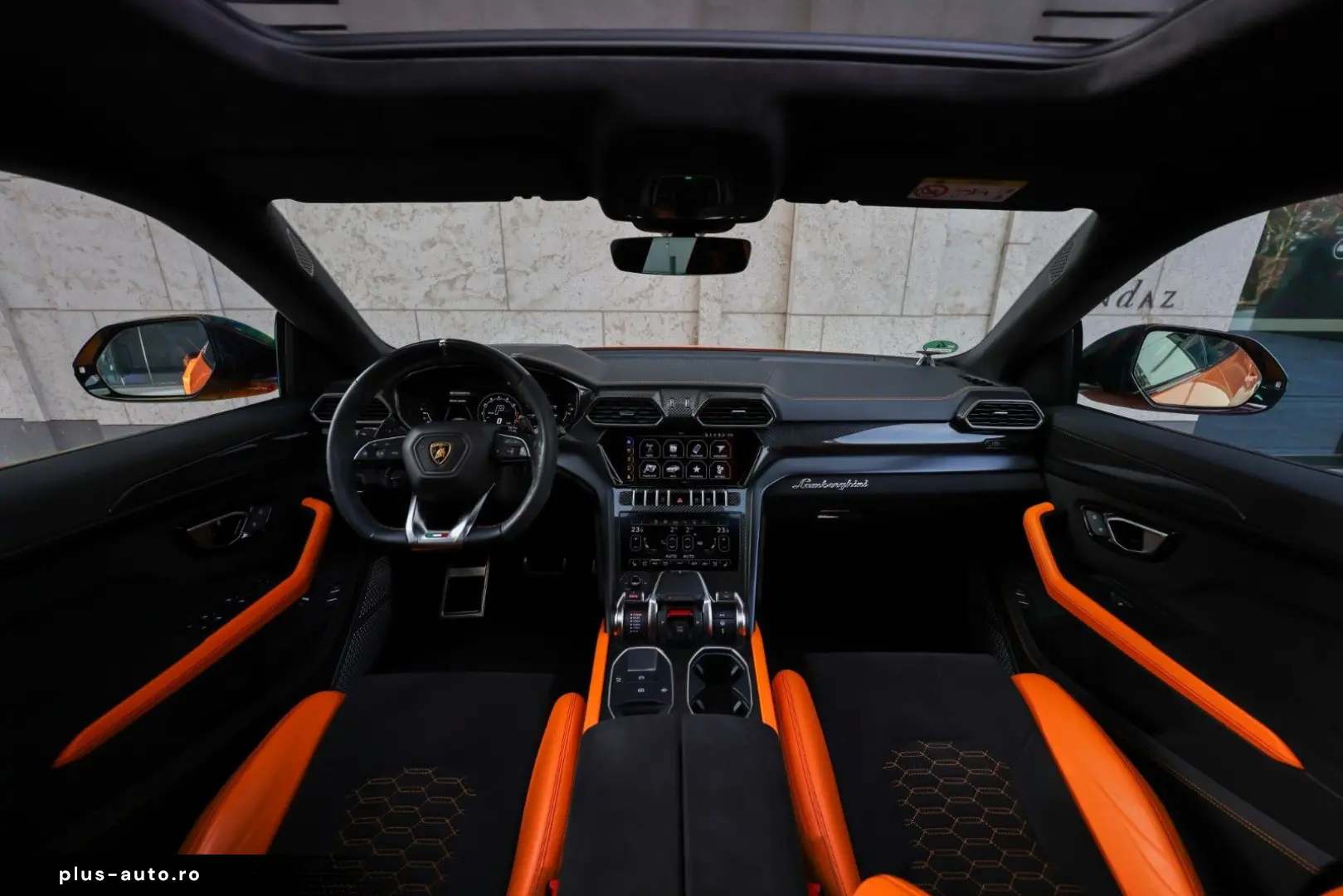LAMBORGHINI Urus   Capsule   Head-Up   3D B&O   Q-Citura