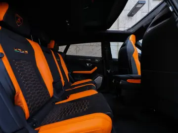 LAMBORGHINI Urus   Capsule   Head-Up   3D B&O   Q-Citura