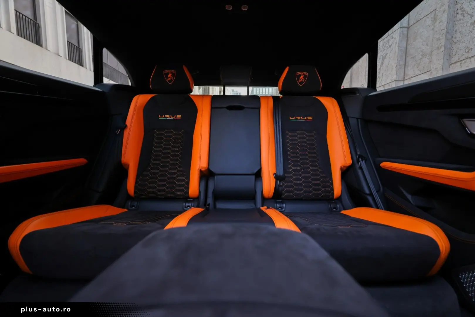 LAMBORGHINI Urus   Capsule   Head-Up   3D B&O   Q-Citura