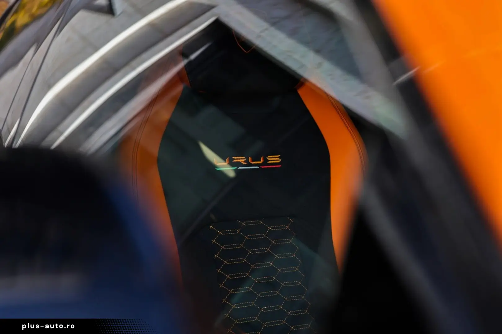 LAMBORGHINI Urus   Capsule   Head-Up   3D B&O   Q-Citura