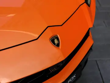 LAMBORGHINI Urus   Capsule   Head-Up   3D B&O   Q-Citura