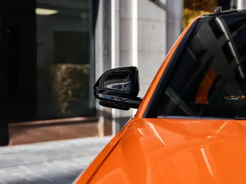 LAMBORGHINI Urus   Capsule   Head-Up   3D B&O   Q-Citura