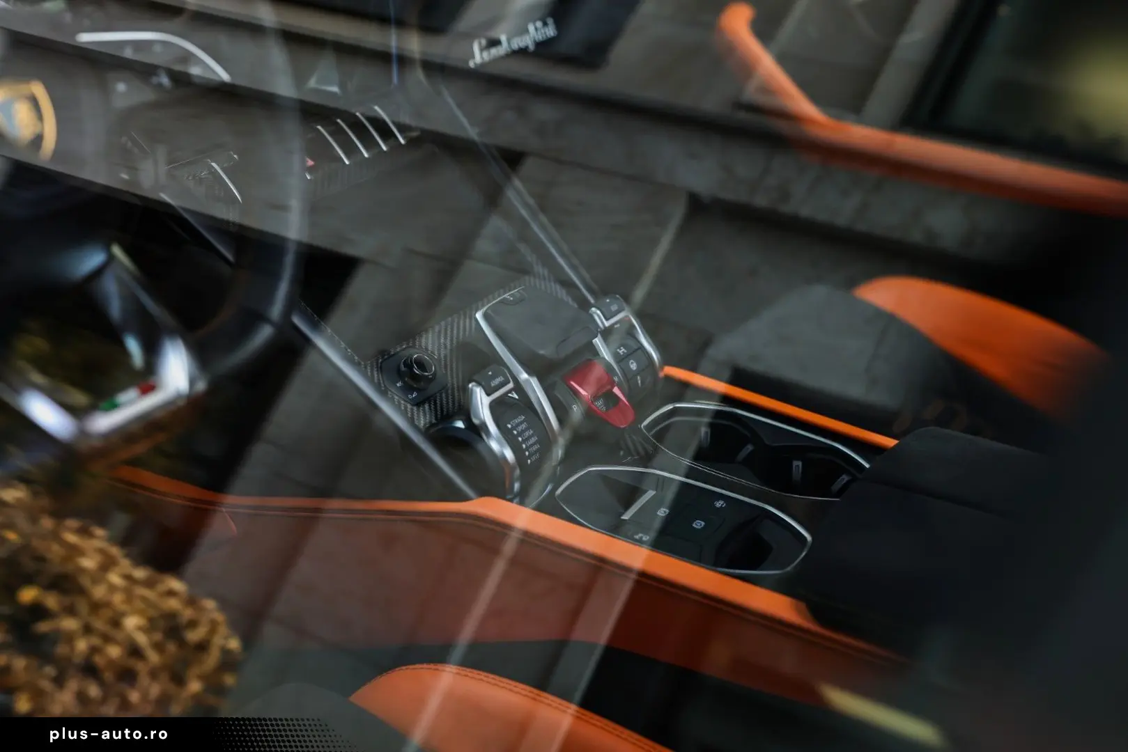 LAMBORGHINI Urus   Capsule   Head-Up   3D B&O   Q-Citura