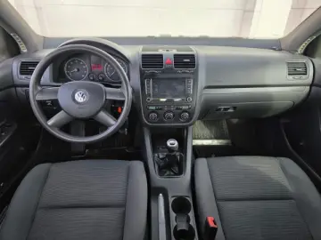 VW GOLF 5   An 2005   Motor 1 6 BENZINA MPI GPL