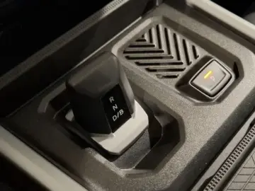 DACIA BIGSTER 1.8 Hybrid 155 Extreme