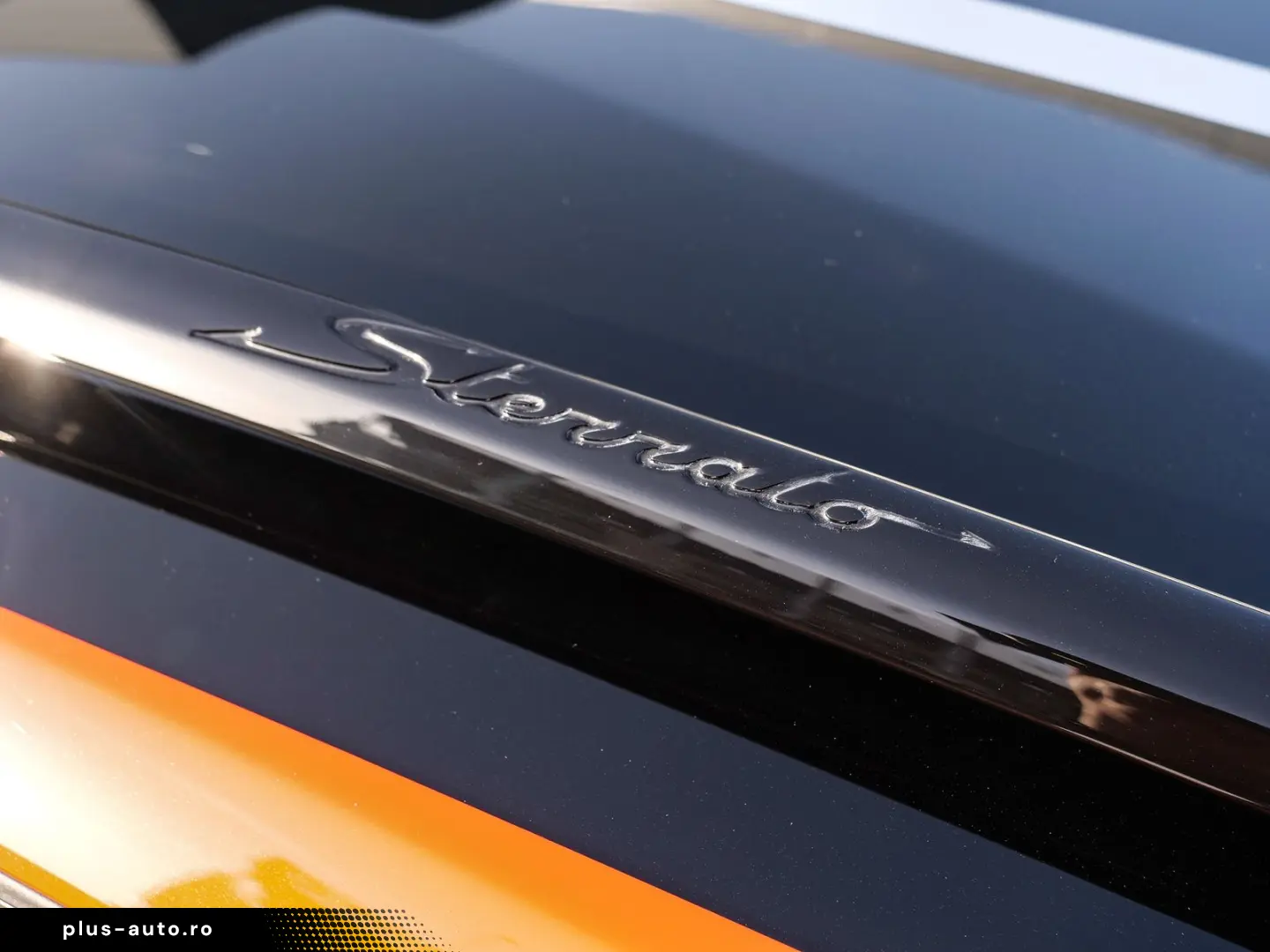 LAMBORGHINI Huracán Sterrato Arancio Xanto  1 of 1499