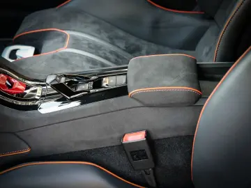 LAMBORGHINI Huracán Sterrato Arancio Xanto  1 of 1499