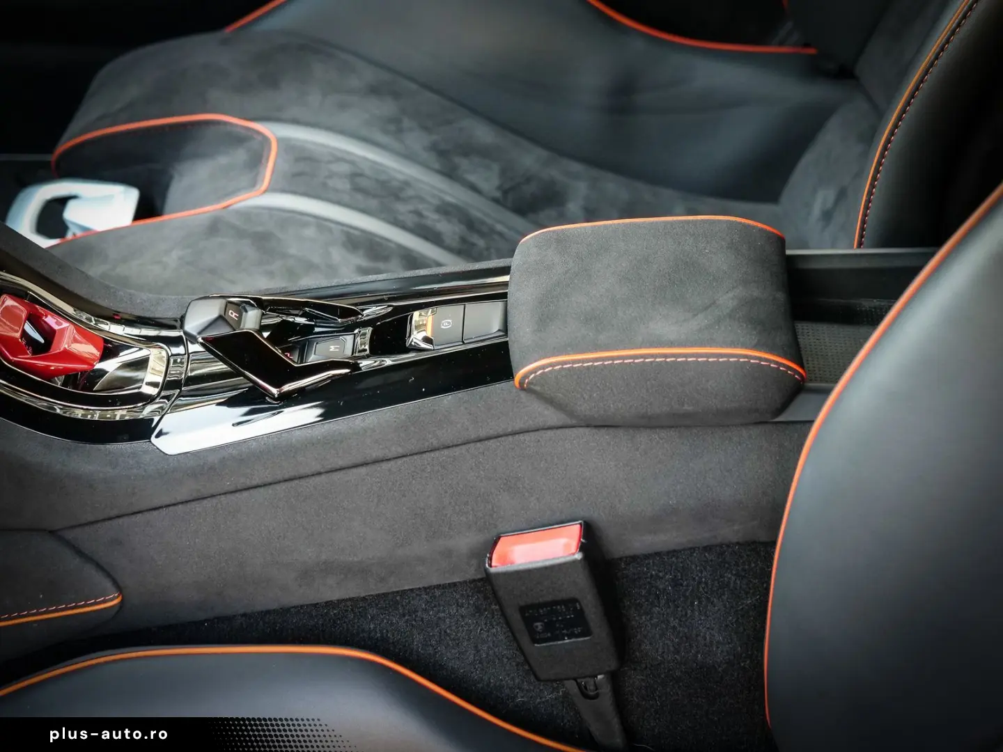 LAMBORGHINI Huracán Sterrato Arancio Xanto  1 of 1499