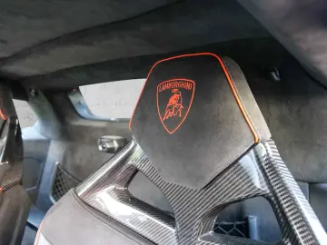 LAMBORGHINI Huracán Sterrato Arancio Xanto  1 of 1499