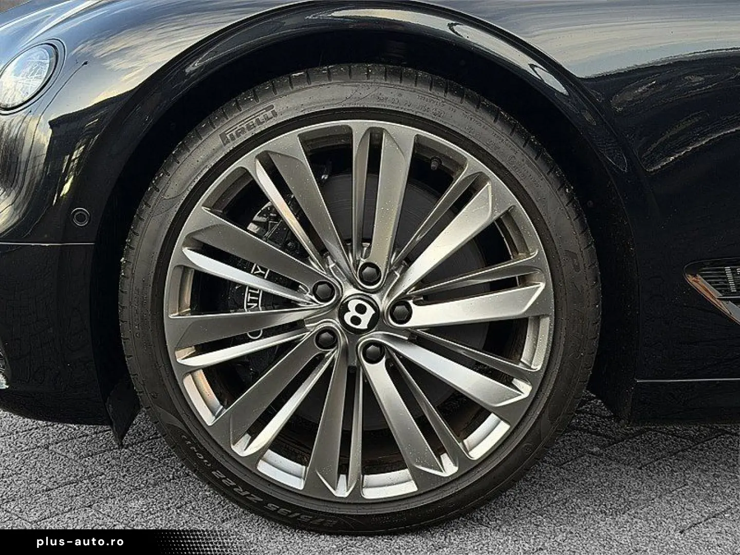 BENTLEY Continental GT 12 Zylinder Speed  Bespoke Int.