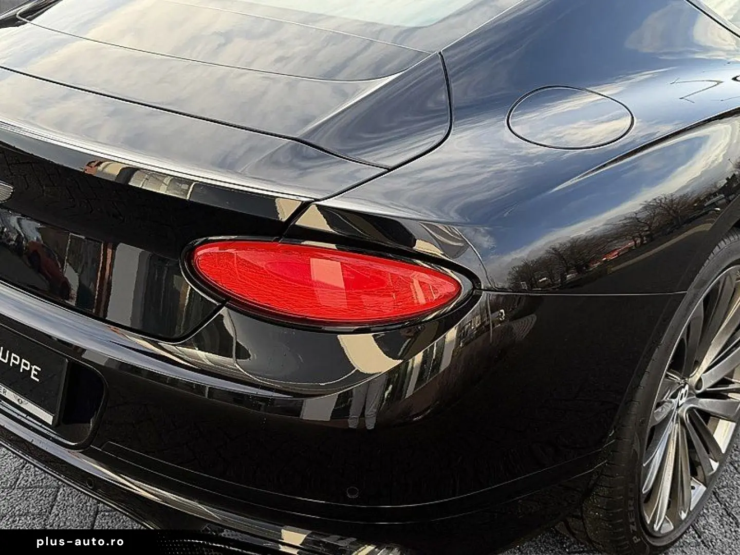 BENTLEY Continental GT 12 Zylinder Speed  Bespoke Int.