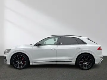 AUDI Q8 competition plus 50 TDI quattro Matrix Pano.