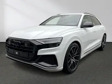 AUDI Q8 competition plus 50 TDI quattro Matrix Pano.