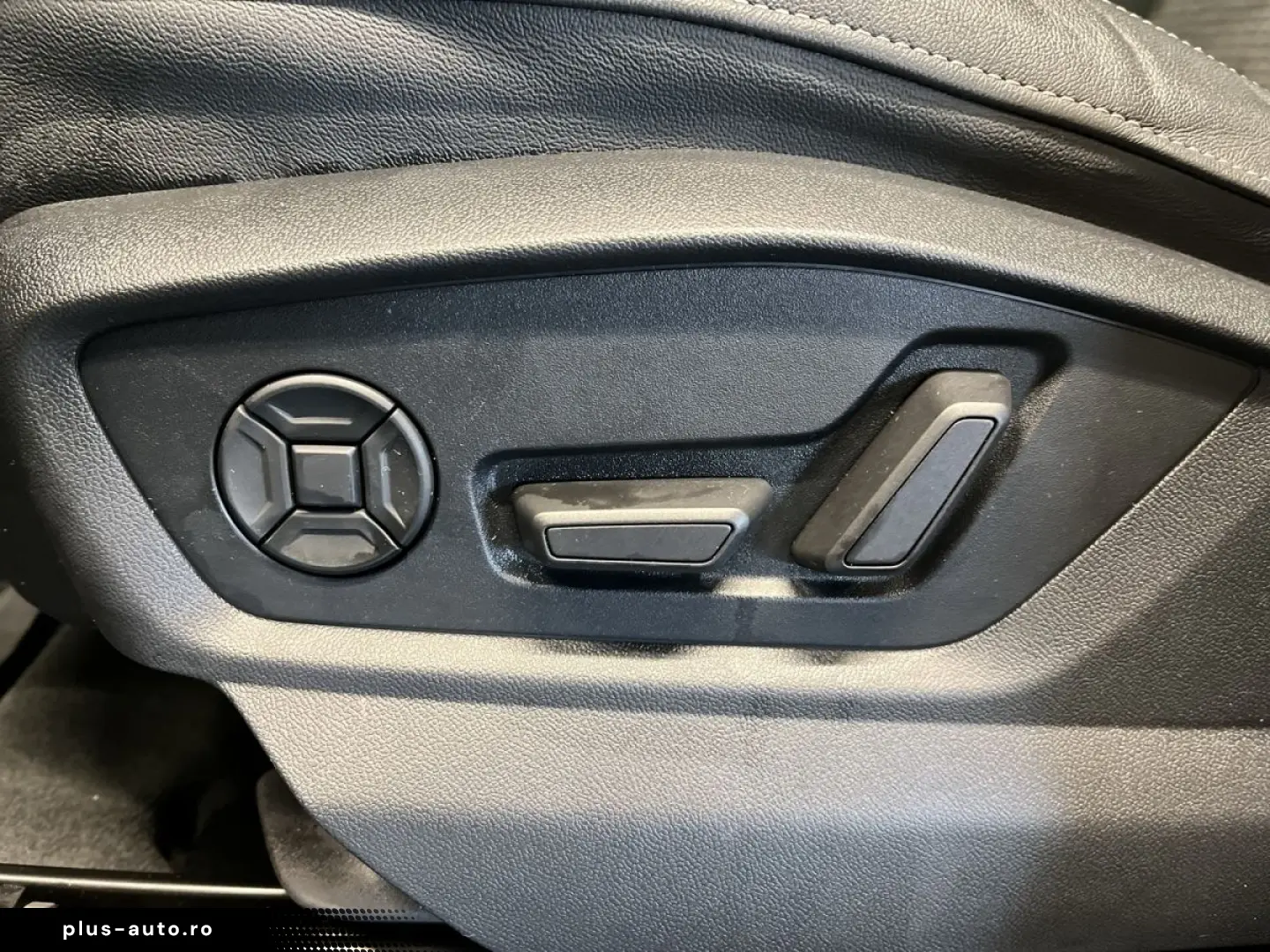 AUDI Q8 50 TDI quattro tiptronic S Line MTRX ACC HUD