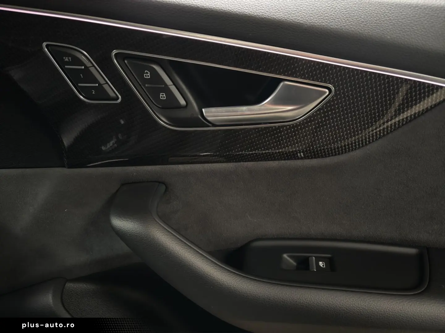 AUDI Q8 50 TDI quattro competition   S-Line AHK Pano